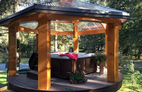 Alyeska Cottage | Carriage House - Kobuk's Cozy Timber frame Cottage
