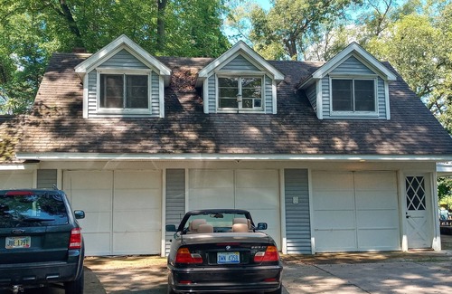 Reynolds Corners House | Carriage House Loft Apartment -Oak Openings Region at its best!