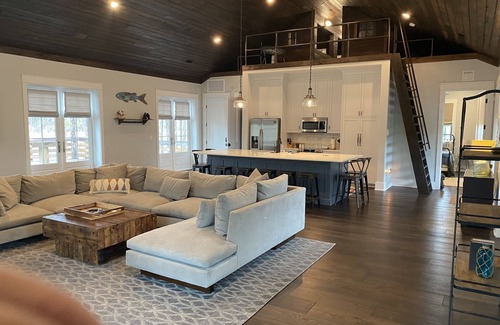 Florida Panhandle Cottage | Carriage House on 120 acres on Blackwater Bay with Private Pool
