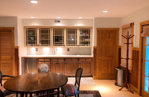 West River House | Carriage House on 42 Acres in West River. Just 17 Miles from Annapolis.