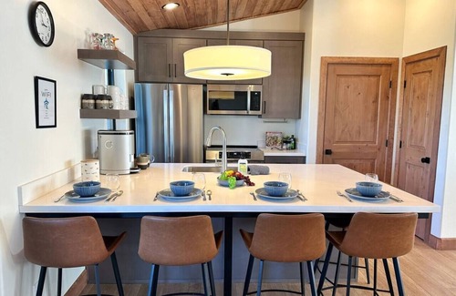 Overgaard Apartment | Carriage House