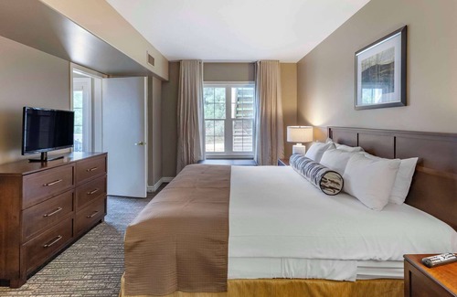 Oro-Medonte Hotel | Carriage Ridge Resort, an Ascend Collection Resort