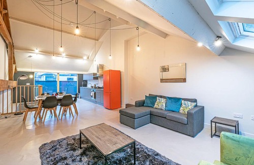 Preston Apartment | Carriage Works by Guestz