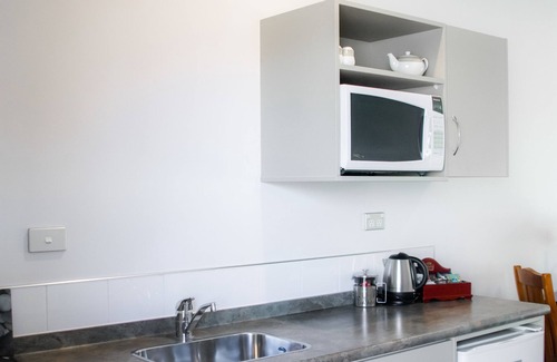 Lowburn Hotel | Carrick Lodge Motel