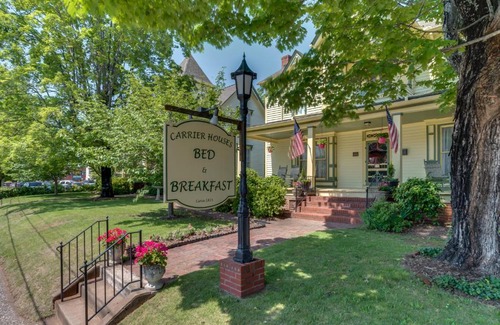 Rutherfordton Bed & Breakfast | Carrier Houses Bed & Breakfast