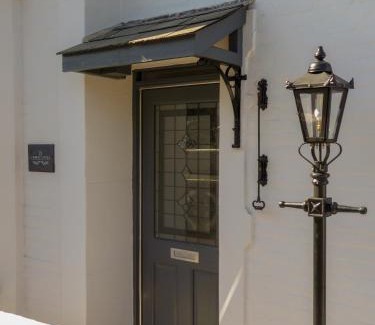 Shanklin House | Carriers Cottage, Isle of Wight