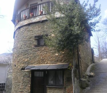 Odollo House | Carriles Romanos