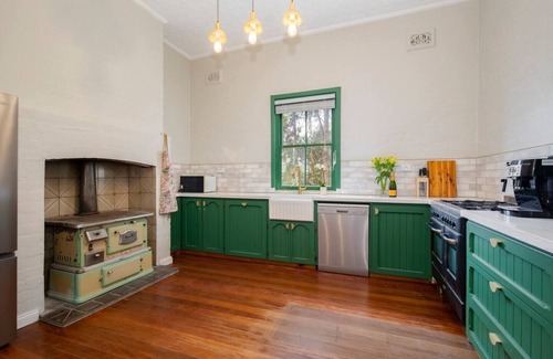 West Wallsend House | Carrington House A Gorgeous Regional Retreat