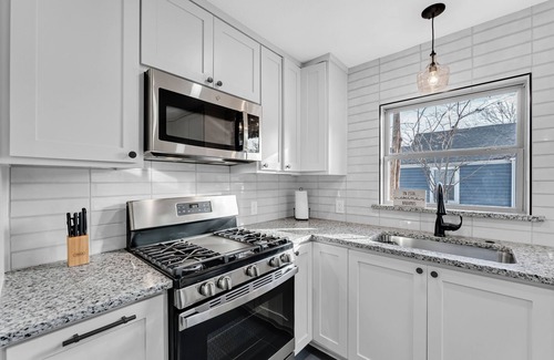 Original Town House | Carrollton Cottage - No Cleaning Fee - No Pet Fee