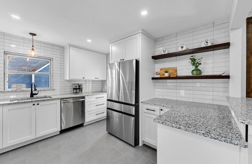 Original Town House | Carrollton Cottage - No Cleaning Fee - No Pet Fee