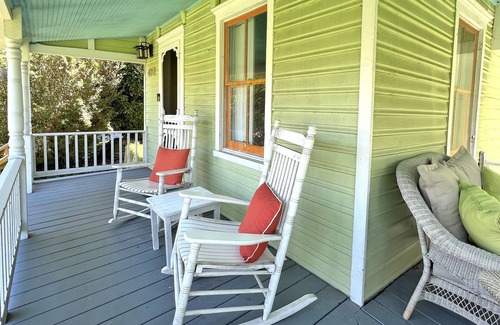 Harpers Ferry Cottage | Carrot Top Cottage surrounded by National Park