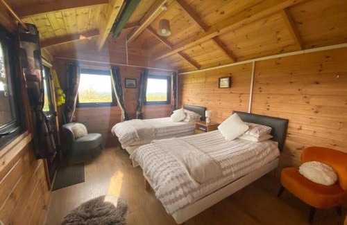 Castlebaldwin Apartment | Carrowkeel Cabin