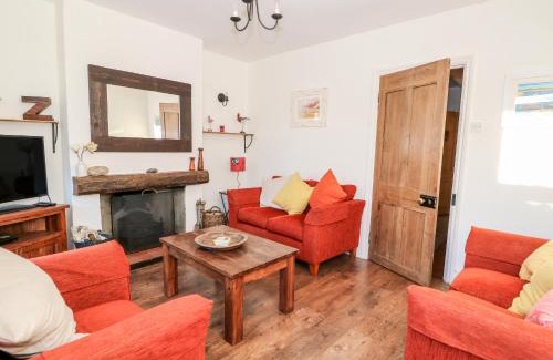 Heacham House | Carrstone Cottage