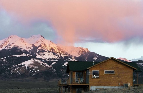 Pray House | Carsey K Ranch -4 Bedroom Home with Unparalleled Views Of The Paradise Valley