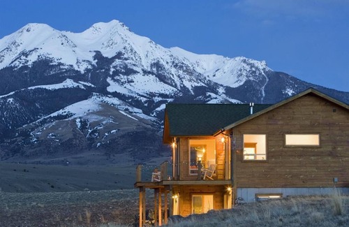 Pray House | Carsey K Ranch -4 Bedroom Home with Unparalleled Views Of The Paradise Valley