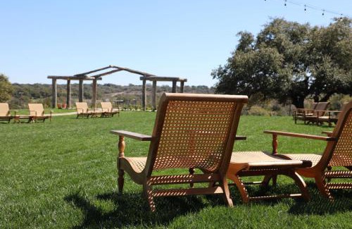 Johnson City Resort | Carter Creek Winery Resort & Spa