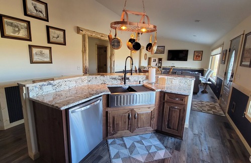 Cody House | Carter Vista Mountain Home near Yellowstone