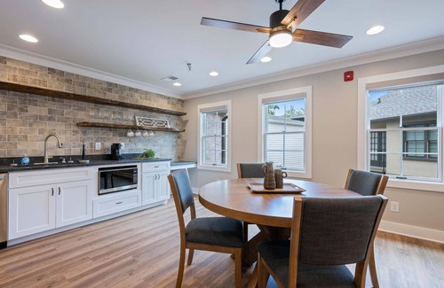 Franklin Condo | Carters Court Serene Suite