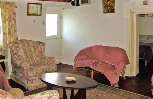Kilbrien Cottage | CARTHY'S COTTAGE, pet friendly in Dungarvan, County Waterford