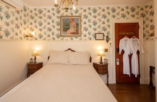 Ludington Bed & Breakfast | Cartier Mansion