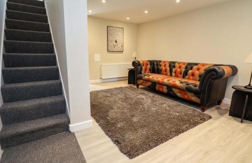 Treffynnon House | Cartref