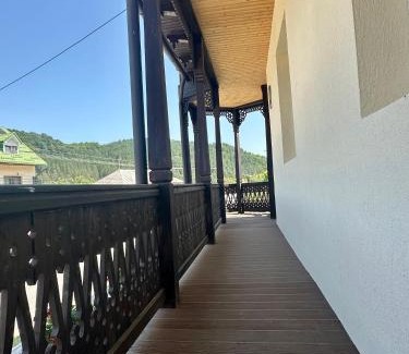 Slanic-Moldova House | Casă chic La Han la Slănic