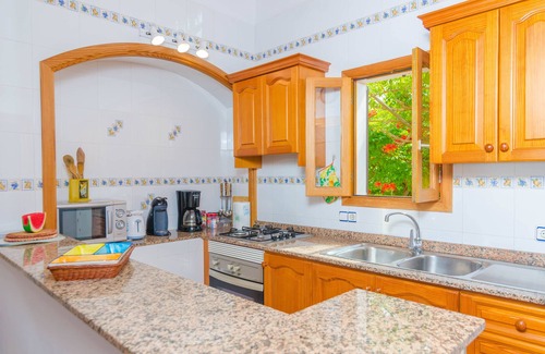 Portopetro House | CAS GENERAL - Chalet with terrace in Porto Petro. Free WiFi