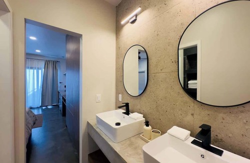 Valle de Guadalupe Apartment | Casa Alva Suite in Valle de Guadalupe 3 BR 3 BA