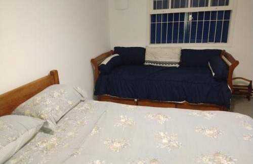 Peruibe House | casa à 200 metros da praia e calçadão e a 300 do centro