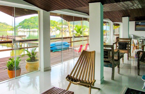 Itanema House | Casa à beira-mar da Praia em Angra dos Reis/RJ