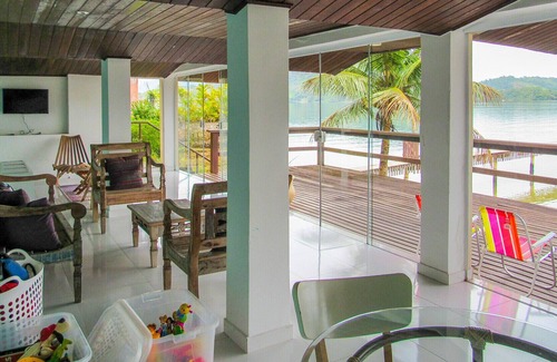 Itanema House | Casa à beira-mar da Praia em Angra dos Reis/RJ