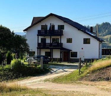 Saru Dornei House | Casa Șaru Bucovinei