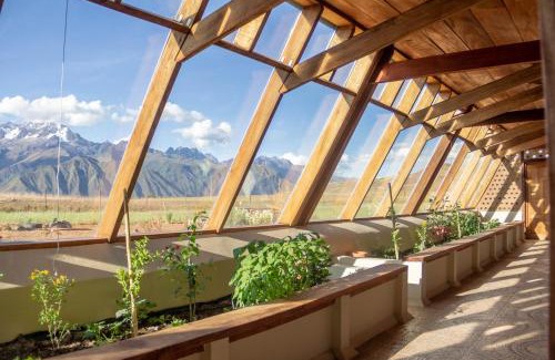 Maras House | Casa 100% ecológica con vista a los glaciares andinos