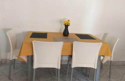 Miramar House | Casa 3 ambientes para 6 personas céntrica