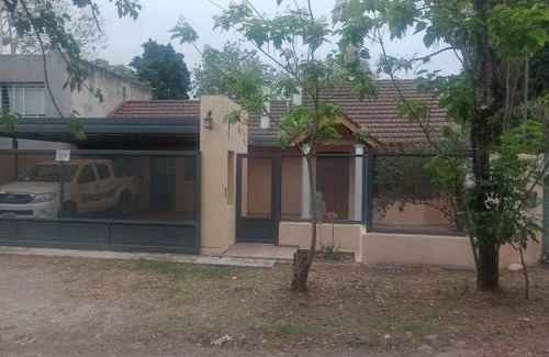 Cordoba House | Casa 3 Habitaciones, 2 baños pileta a compartir con el anfitrion -