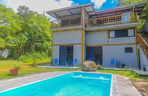 Ressaca House | Casa 3 suítes piscina churrasqueira vista natureza