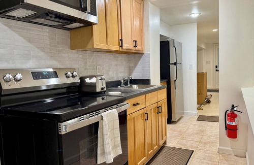 Historic Downtown House | CASA 311 ! Welcome Back Home to Downtown Jersey City w/Free Parking