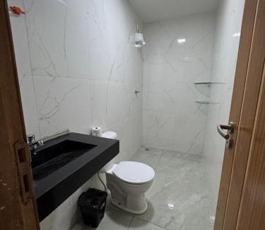 Universitario House | Casa 4 quartos, piscina privativa, 3 suíte geradeila smart tv ar-condicionado