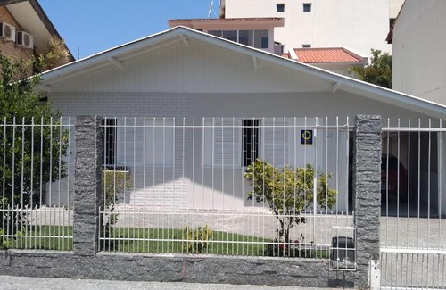 Cachoeira do Bom Jesus House | Casa 4 SUÍTES e 2 quartos a 100 m da praia de Cachoeira, entre Canasvieiras e Ponta das Canas