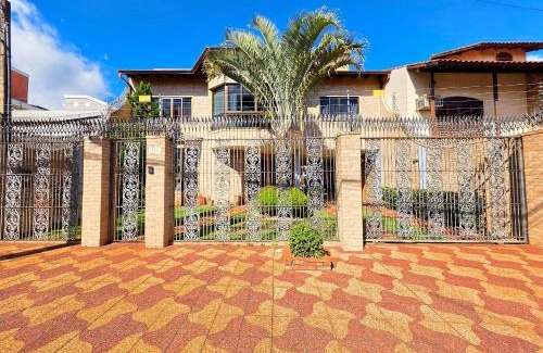 Foz do Iguacu House | Casa 4 suítes em bairro nobre de Foz