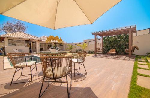 Caldas Novas Villa | Casa 5 Quartos, Piscina Aquecida e acesso ao Lago