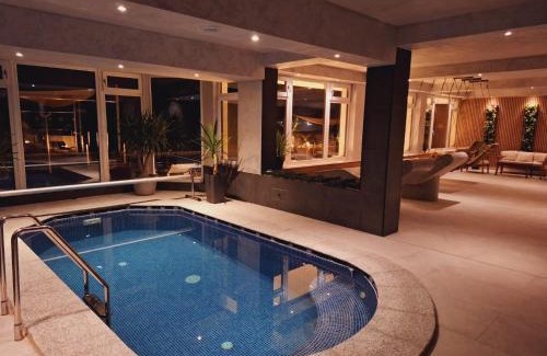 Eselnita House | CASA 9 - villa & spa