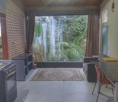 Sambaqui Apartment | Casa a 100m da praia