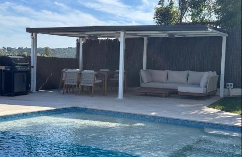 Palleja House | CASA A 20km DE BARCELONA CON SAUNA Y PISCINA PRIVADA Villa Fontpineda
