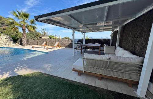 Palleja House | CASA A 20km DE BARCELONA CON SAUNA Y PISCINA PRIVADA Villa Fontpineda