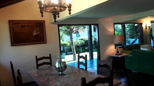 Alto de Buzios House | Casa a 5 min de carro da Praia de Geribá - Búzios