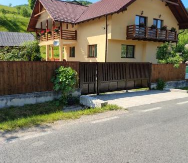 Margau House | Casa Abrudan