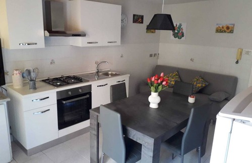Casteldaccia House | Casa Accogliente a Pochi Minuti Dalla Spiaggia, Ammessi Cani di Piccola Taglia