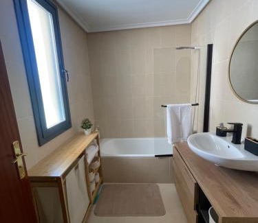 Ciruena Apartment | Casa acogedora golf Rioja alta