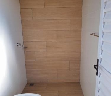 Brotas House | Casa acolhedora, bem aconchegante com piscina.